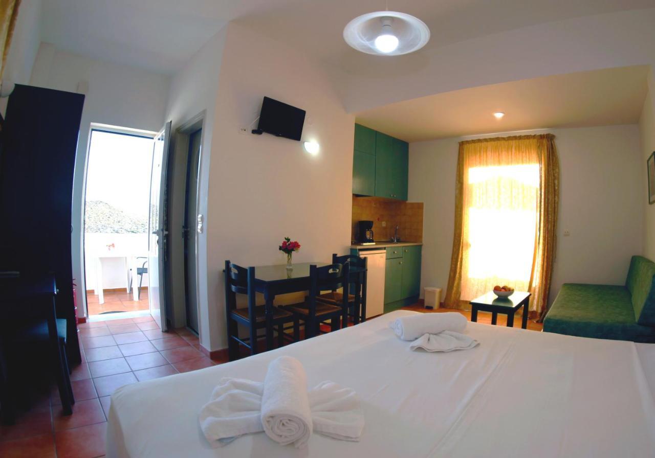 Tersanas Beach Lodges Ngoại thất bức ảnh